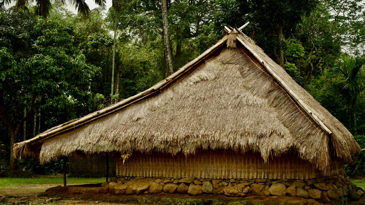 senaru traditional village